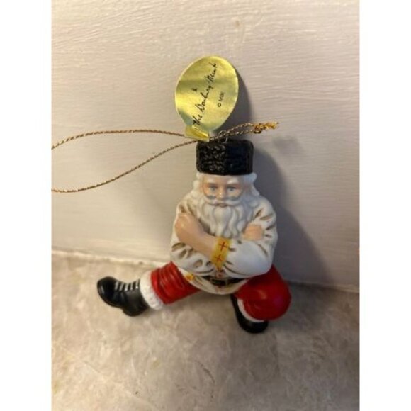 Christmas Decorations The Danbury Mint Santa in Russia & Santa in Egypt  3/4" - Picture 6 of 10